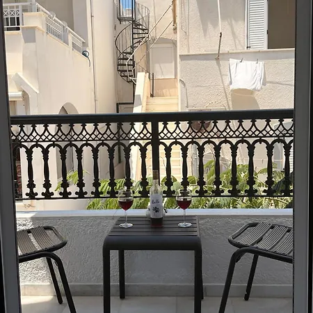Apartment Zafiri *