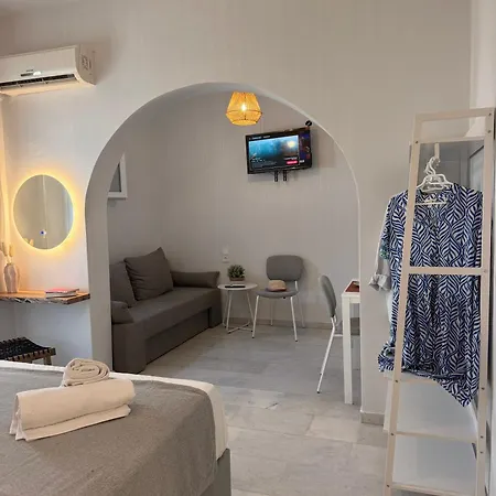 Zafiri * Naxos City